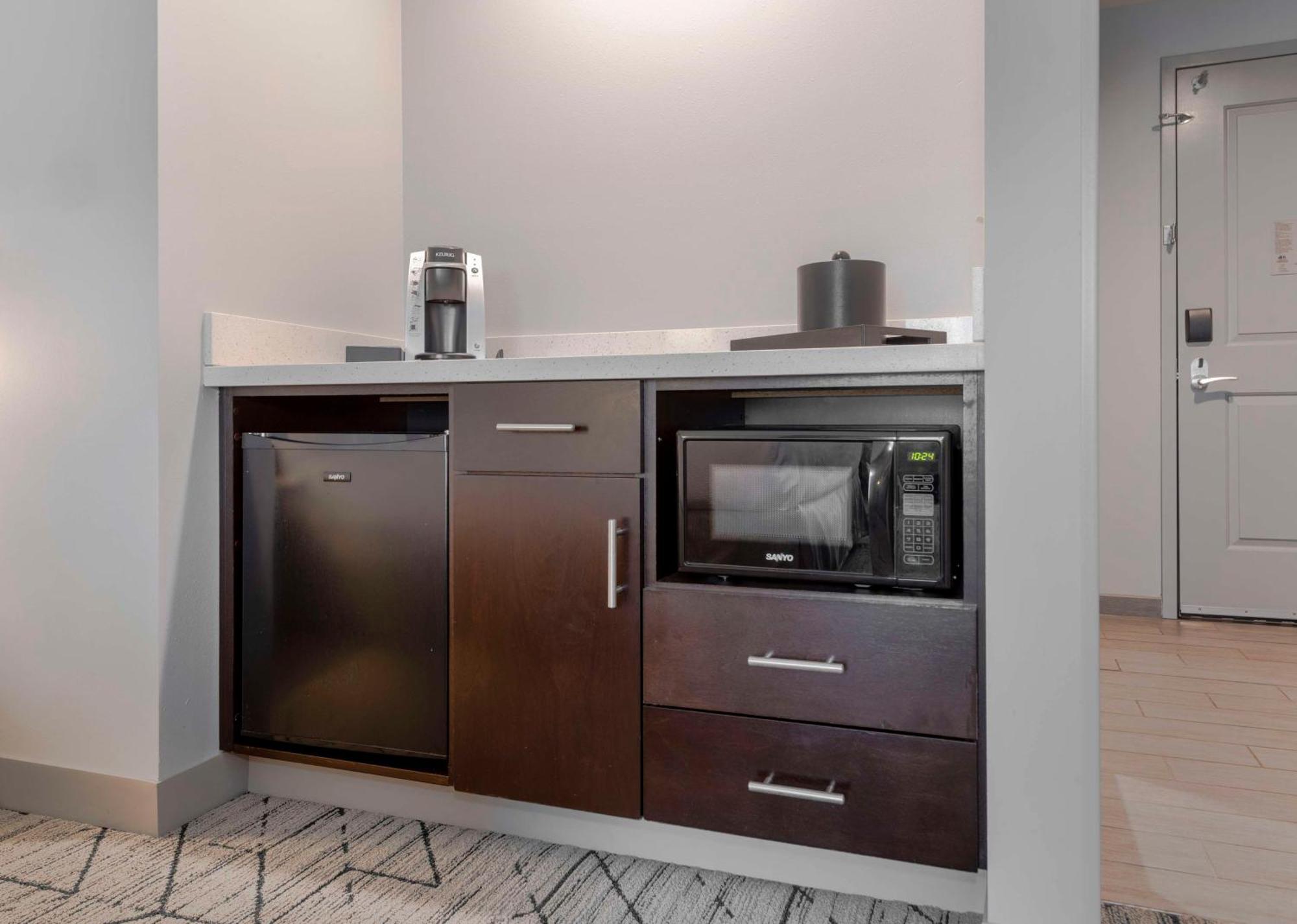 Hilton Garden Inn Raleigh Cary Eksteriør bilde